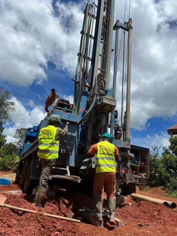 Drilling-and-construction-consulting-company-sarl-Réalisation de forages profonds